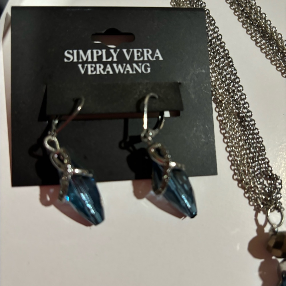 Simply Vera Earring & Necklace Set